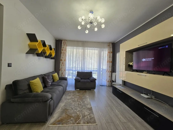 Apartament modern în Sinaia | Loc de parcare + Piscină în complex — fotografia 2