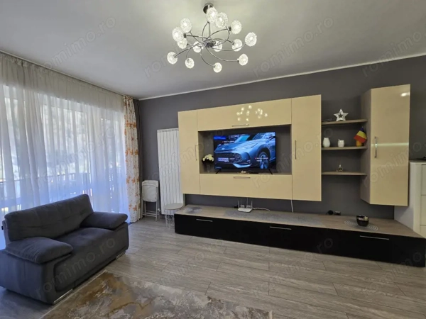 Apartament modern în Sinaia | Loc de parcare + Piscină în complex — fotografia 1