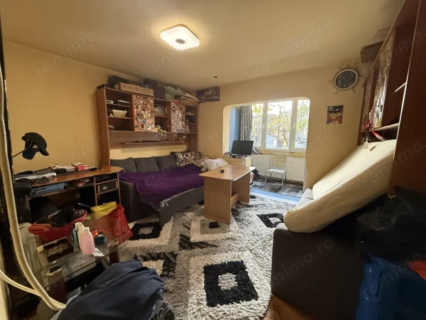 Apartament cu 3 camere, decomandat, 95 mp, parter - Girocului — fotografia 3