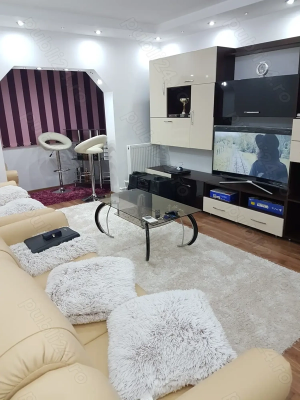 Apartamentt 2 camere zona bicaz — fotografia 3