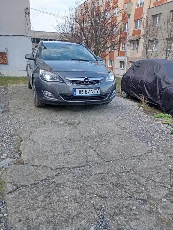 OPEL Astra 2011 — imagine 2