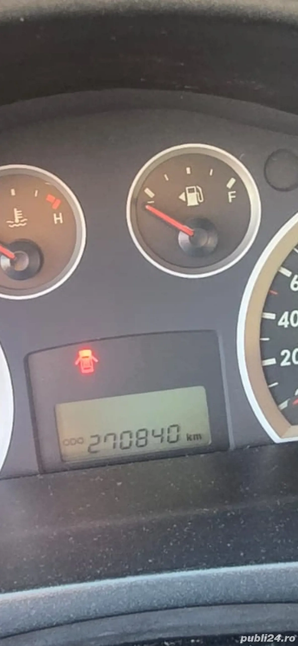 HYUNDAI Santa Fe 2005 — imagine 3