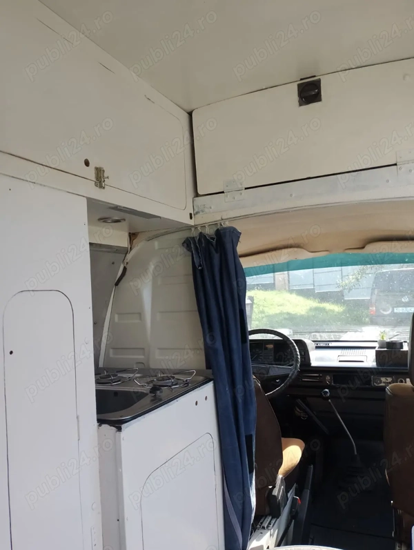 VOLKSWAGEN Transporter 1990 — imagine 3