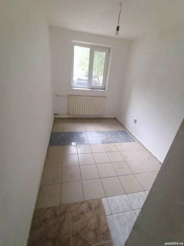Oferta Buna, In Zona Dambovita,De Vanzare 2 Garsoniere Ocupabile Imediat !!!