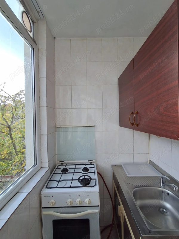 DE INCHIRIAT apartament 2 camere decomandate, et 3, Brazda lui Novac — fotografia 1