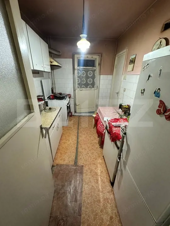 Apartament 2 camere decomandat, 44 mp, balcon 6 mp, etaj intermediar, Mănăștur — fotografia 3