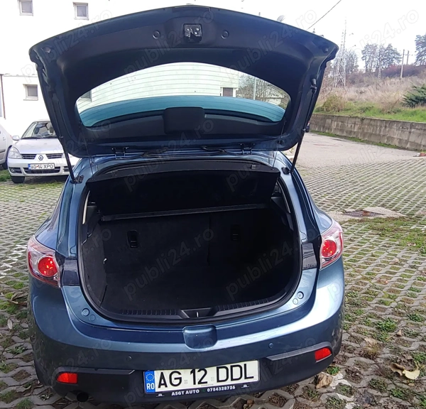 MAZDA 3 2010 — imagine 8
