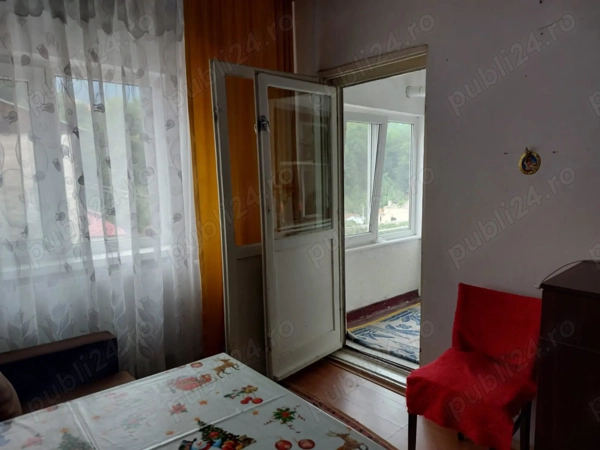 Vând garsonieră la un preț avantajos — fotografia 2