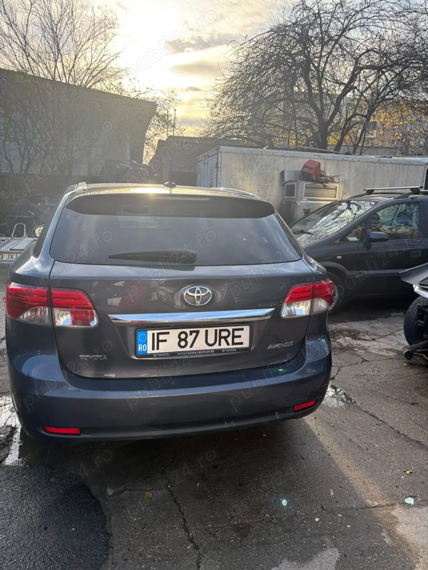 TOYOTA Avensis 2015 — imagine 3