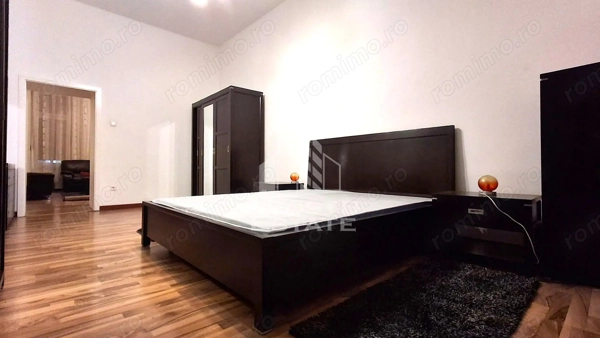 Apartament 2 camere Ultracentral Etaj 1, cu Garaj — fotografia 1