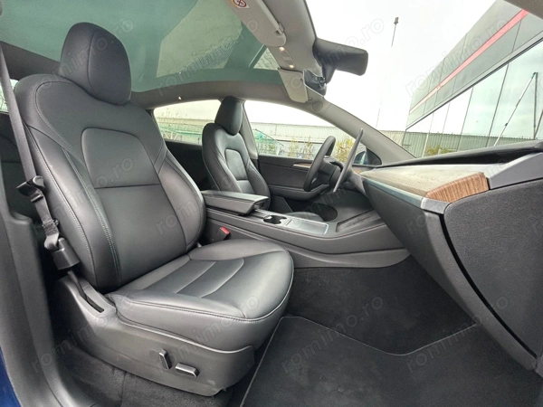 TESLA Model Y 2022 — imagine 14