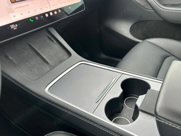 TESLA Model Y 2022 — imagine 19