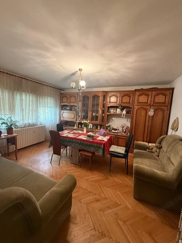 MT238 Apartament 2 camere, parter inalt SAGULUI, centrala proprie — fotografia 3