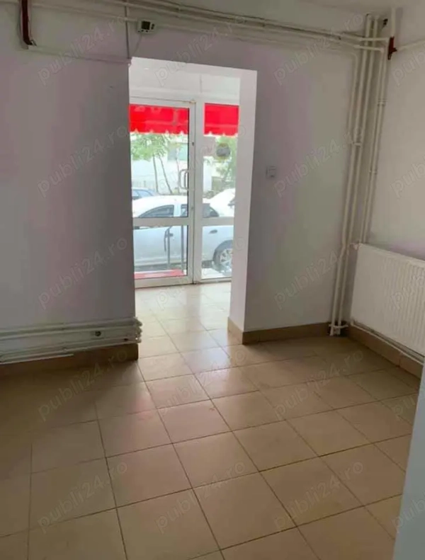 Vanzare apartament cu 4 camere- IC Frimu -93,4 mp-spatiu comercial , cu potential rezidential — fotografia 1