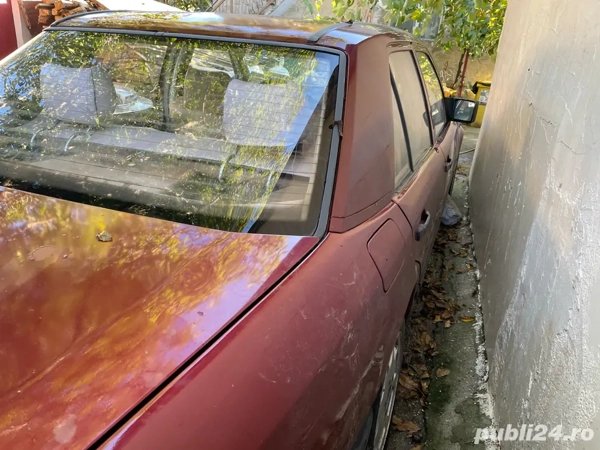 MERCEDES-BENZ E-Class 1986 — imagine 3
