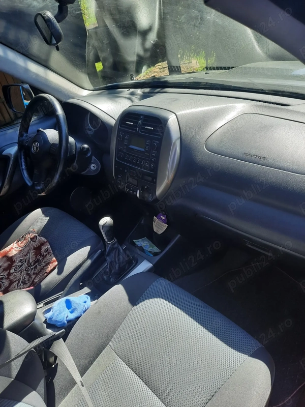 TOYOTA RAV4 2004 — imagine 7