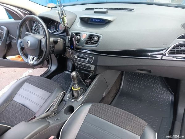 RENAULT Fluence 2015 — imagine 3