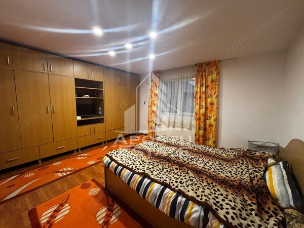 Apartament la casa cu 2 camere, curte proprie, Ghiroda — fotografia 3