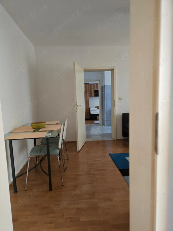Apartament 3 camere imobil caramida langa Prefectura si Consiliul Judetean Facultatea de Medicina