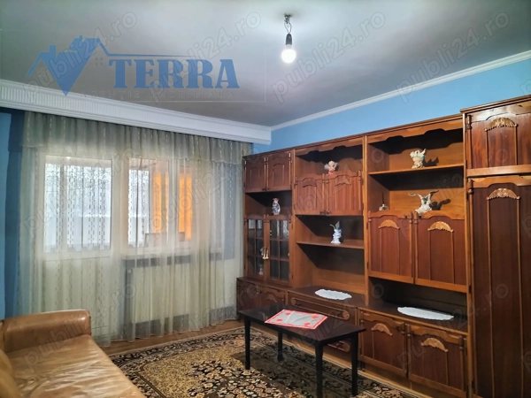 Apartament ultracentral, 3 camere,78 mp, cu acoperiş din tablă — fotografia 1