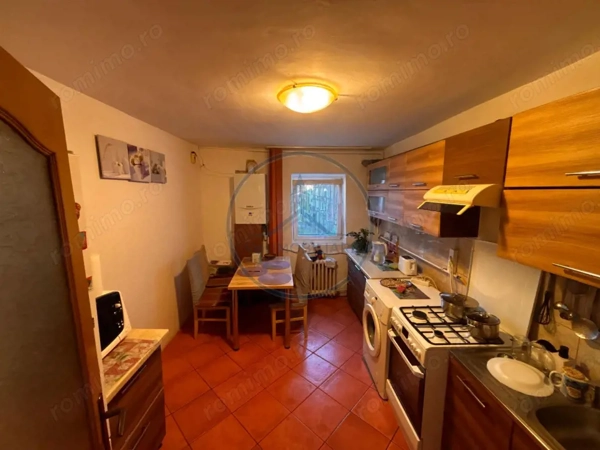 Apartament 4 camere de vânzare – Calea Moldovei — fotografia 1
