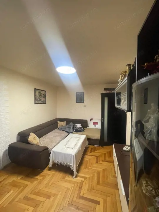 Apartament 3 camere, 60 mp utili, zona Central — fotografia 3