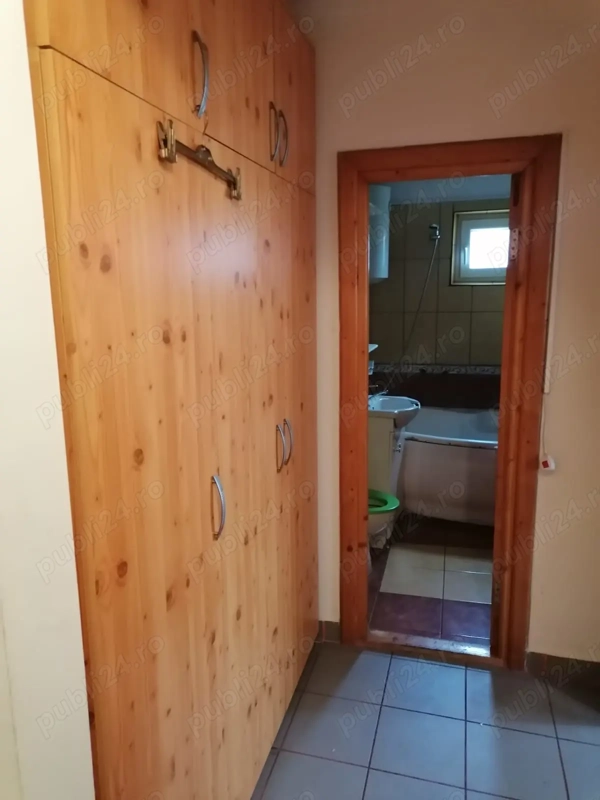 Vând sau închiriez apartament 4 camere — fotografia 1