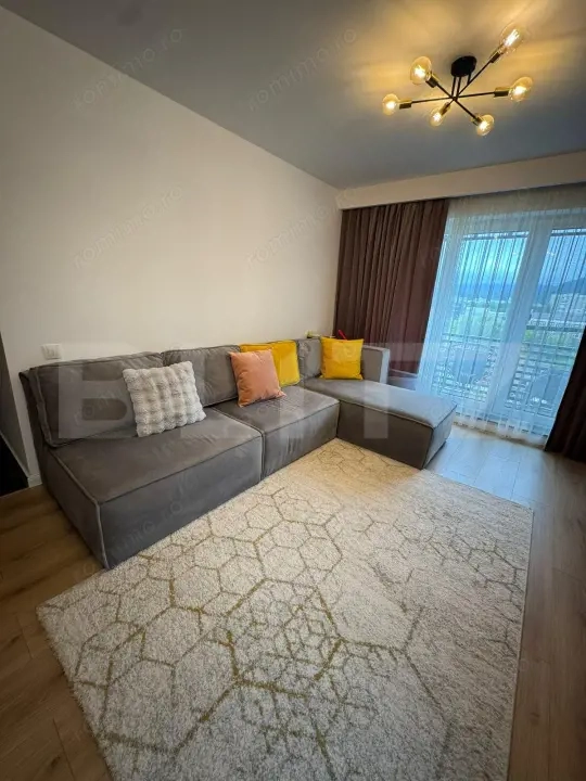 Apartament modern cu 3 camere, zonă premium –Tractorul — fotografia 3
