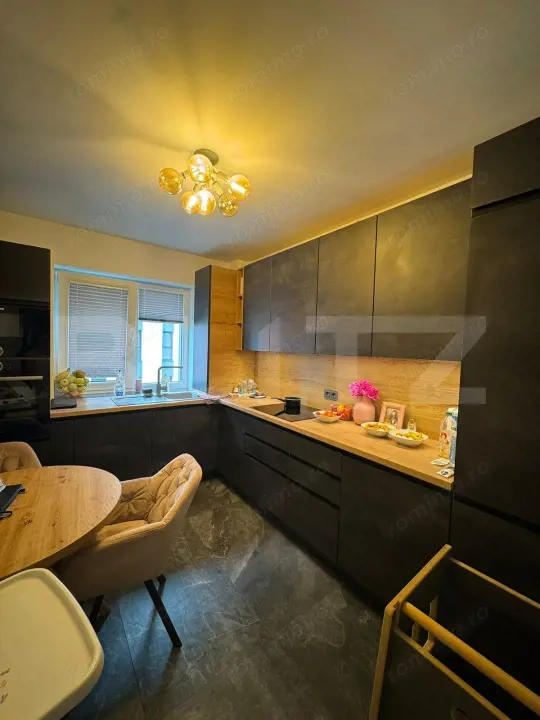 Apartament modern cu 3 camere, zonă premium –Tractorul — fotografia 1