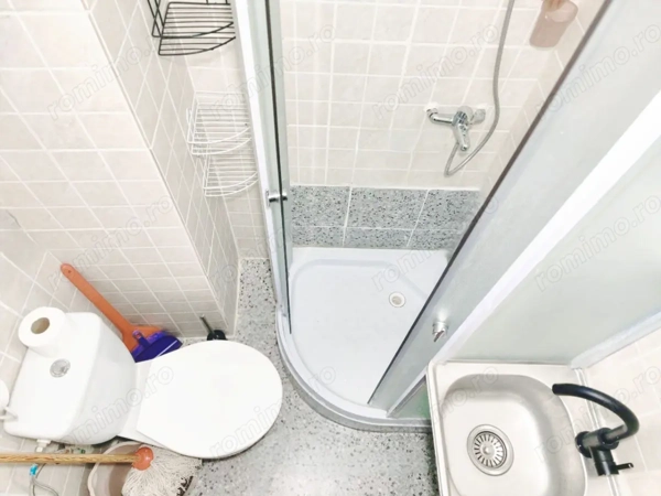 De inchiriat apartmanent 1 camera in zona Soarelui