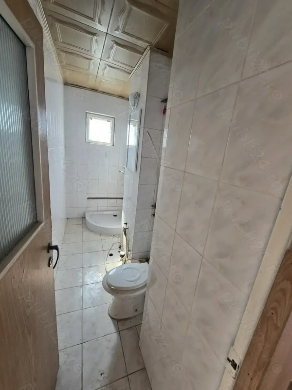 Apartament 3 camere Ștei — fotografia 3