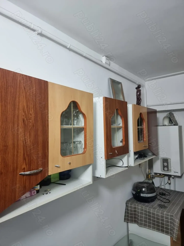 Vând apartament 2 camere decomandate vizavi de gara Burdujeni et 3 — fotografia 1