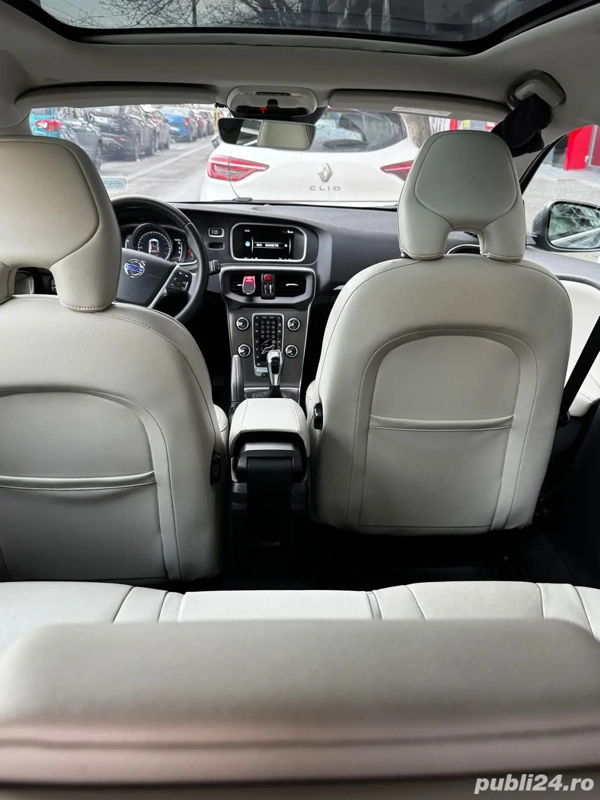 VOLVO V40 2016 — imagine 5