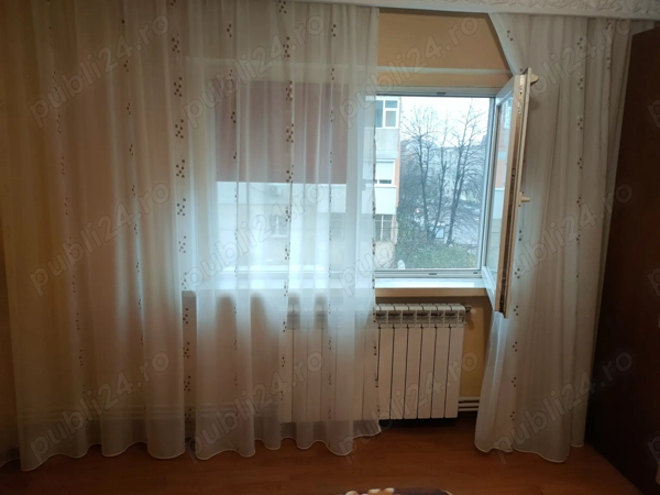 Închiriez apartament 2 camere , zona Institutul de marină — fotografia 3
