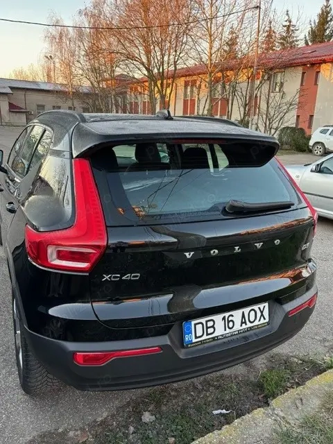 VOLVO XC40 2020 — imagine 7