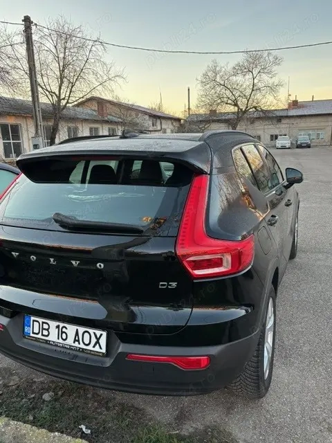 VOLVO XC40 2020 — imagine 8