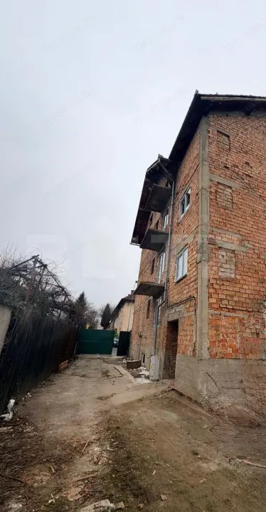 APARTAMENTE DE VANZARE, 75 MP, ZONA TRACTORUL - 170.000 — fotografia 1