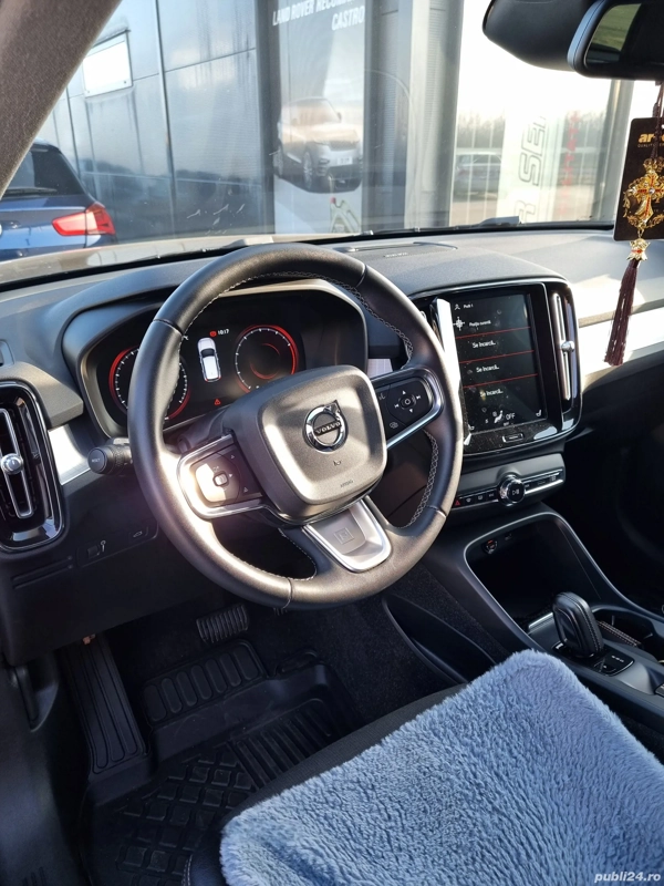 VOLVO XC40 2019 — imagine 6