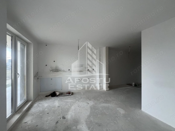 DE VANZARE Apartament 2 camere Zona Torontalului - pozitie excelenta — fotografia 1
