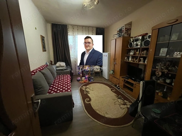 Caransebes, 2 Camere, Etaj 2, Zona Sesu Rosu — fotografia 1
