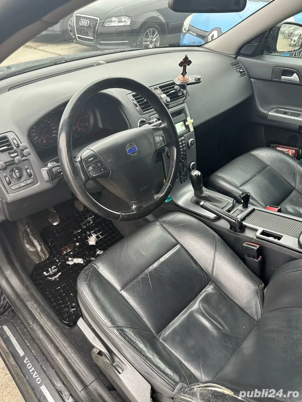 VOLVO V50 2010 — imagine 5