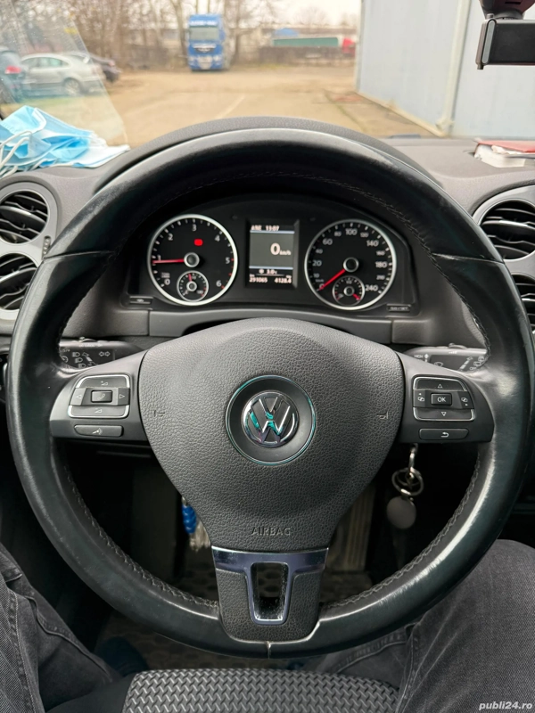 VOLKSWAGEN Tiguan 2012 — imagine 4