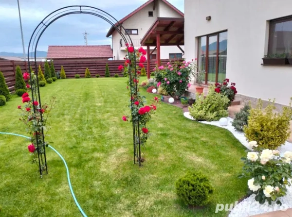 Casa individuala pe 500mp, 4 camere, mobilata, utilata, terasa, curte, beci+ casuta de gradina