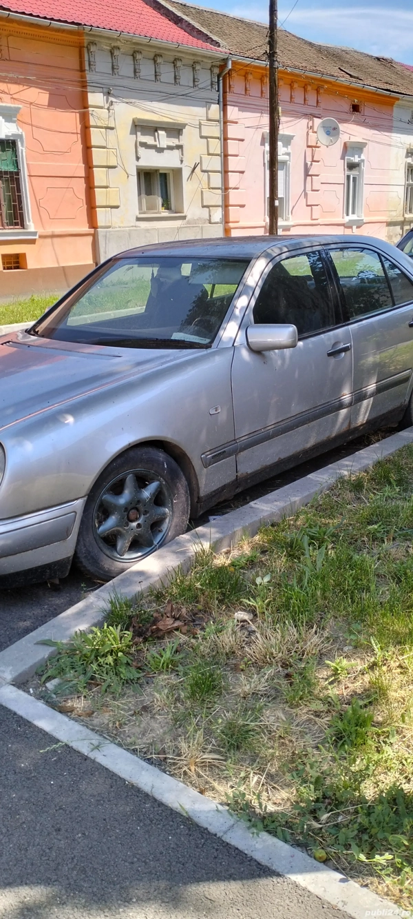 MERCEDES-BENZ E-Class 1996 — imagine 3