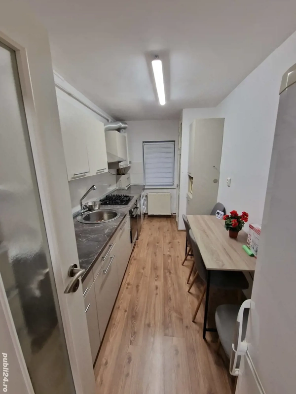 Proprietar vand apartament 3 camere 2 bai 66mp + pivnita Parter inalt. Sibiu str. Rusciorului — fotografia 3