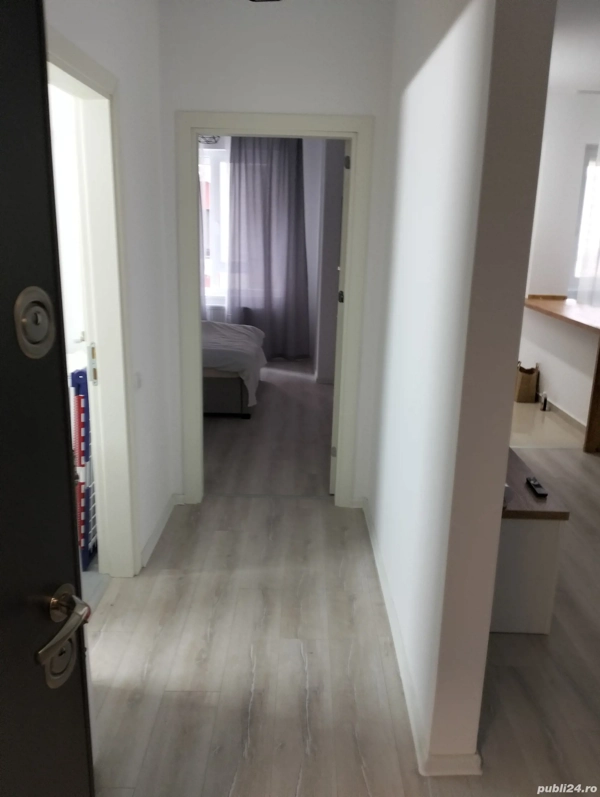 Vând Apartamente 2 camere — fotografia 1