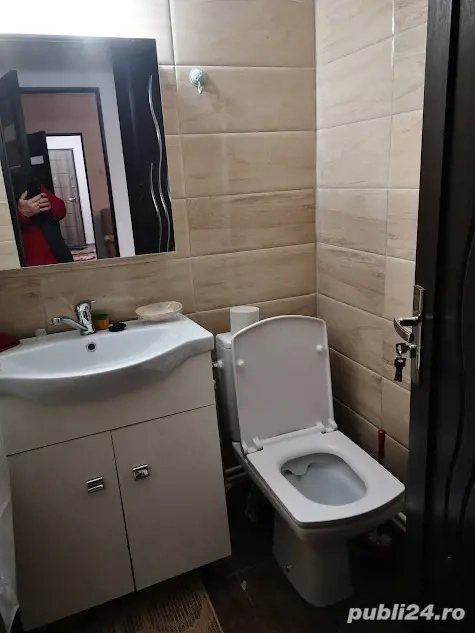 Apartament 3 camere situat la parter, intr un bloc cu 4 etaje in centrul orasului Alexandria, in spa — fotografia 3