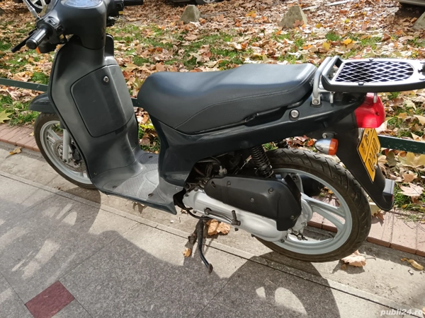 Vînd Scuter Honda