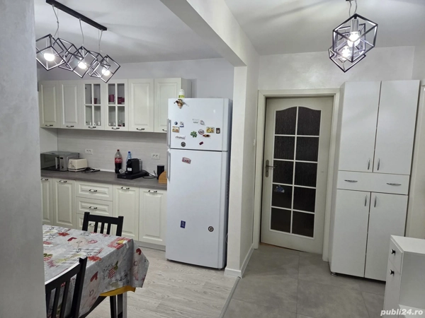 Apartament 3 camere decomandate Cornițoiu — fotografia 3