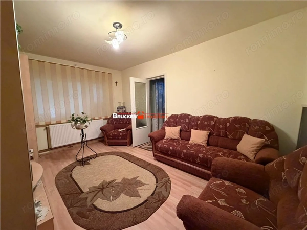 Apartament cu 2 camere de vanzare — fotografia 1